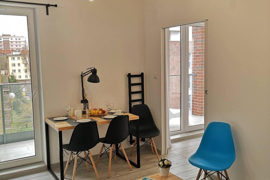 The Blue Apartment Gdansk Bagian luar foto
